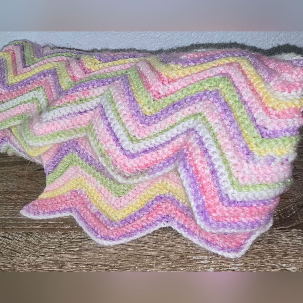 Handmade Pastel Colored Crochet Chevron Stripe Baby Blanket Pink Purple
